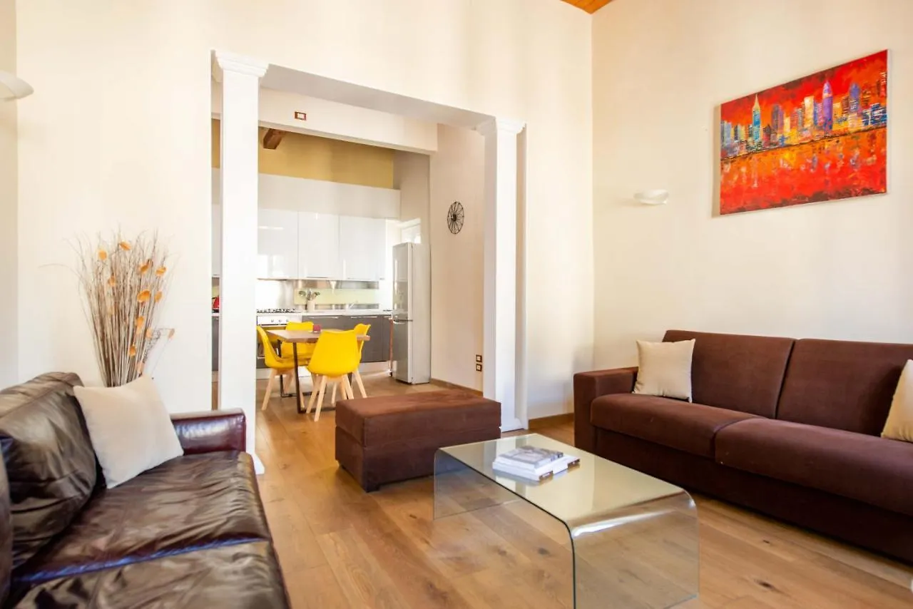 Modern, Bright Near Boboli Gardens & Santo Spirito - Homeunity Florence Italie
