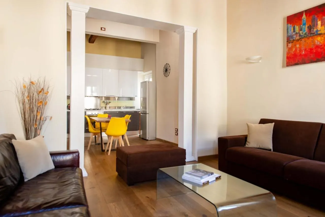 Modern, Bright Near Boboli Gardens & Santo Spirito - Homeunity Florence 0*,  Italie