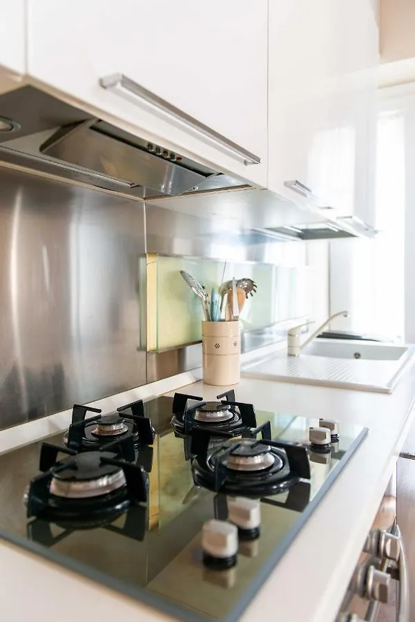 Modern, Bright Near Boboli Gardens & Santo Spirito - Homeunity Florence Italie