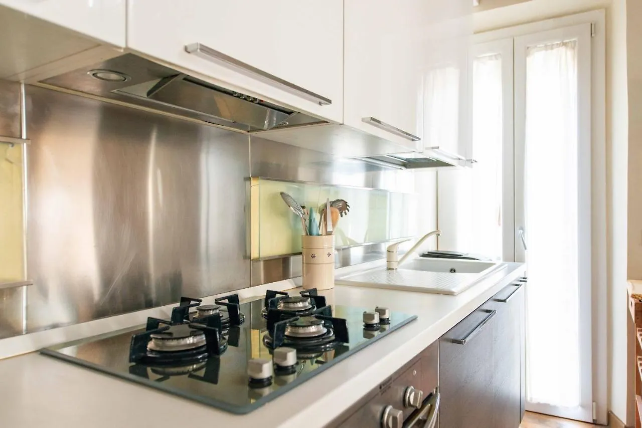 Modern, Bright Near Boboli Gardens & Santo Spirito - Homeunity Florence 0*,
